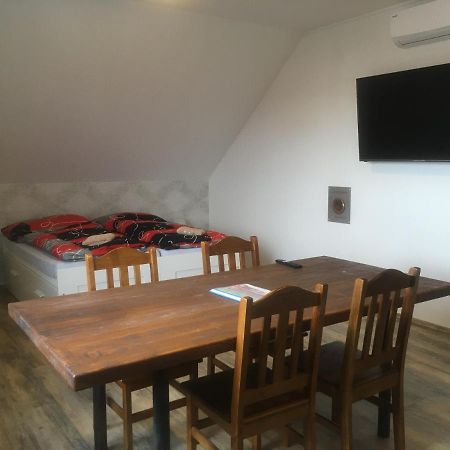 Ubytování Pod Mezu Hlohovec Exteriér fotografie